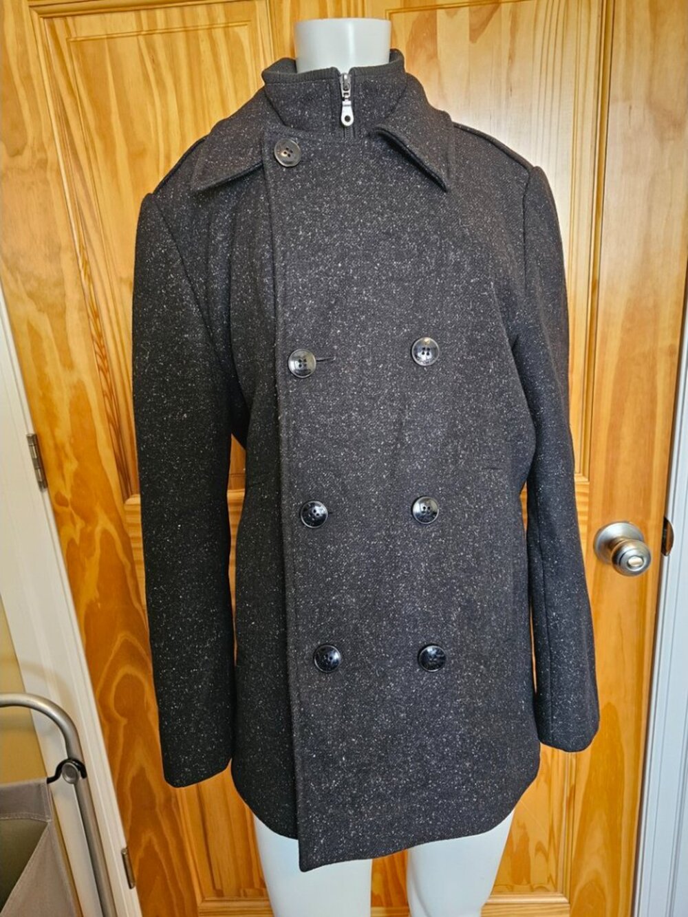 Hechter Men's Size Small Wool Blend Zippered Button Up Coat